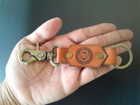 Jual Gantungan Kunci Kulit Bisa Custom Logo Dan Nama Leather Keyholder