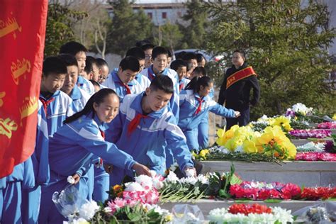 内蒙古日报数字报 守初心 担使命 红色基因代代传