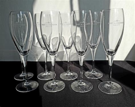 Moët et Chandon - Champagne glasses (8) - Crystal - Flûte - Catawiki