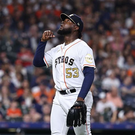 MLB Fans Mock Houston Astros After 2022 World Series Ring Ceremony