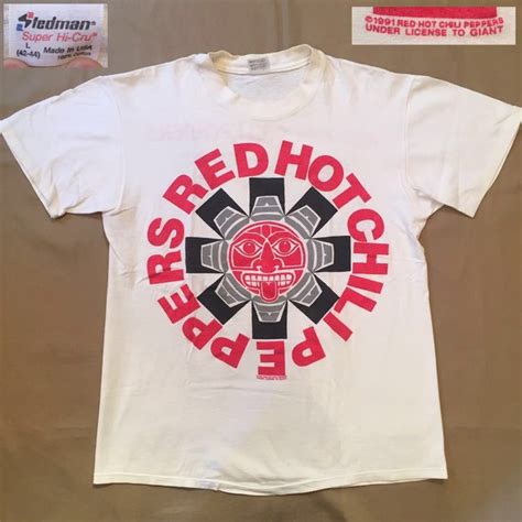 Red Hot Chili Peppers T