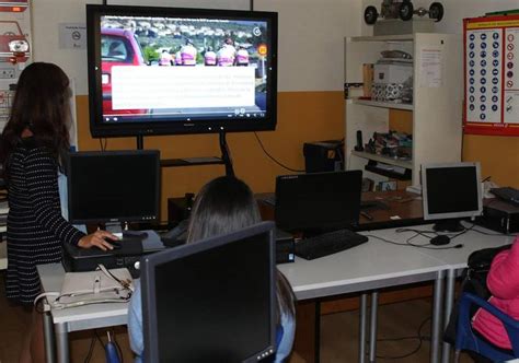 Segovia Las Autoescuelas Advierten De La Conveniencia De Una