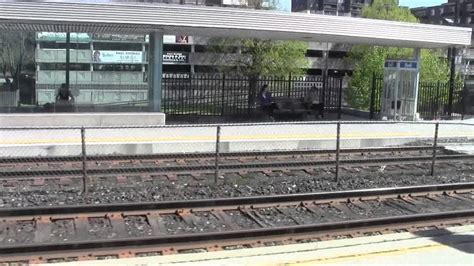 Go Transit Train Arriving At Port Credit Go Station Youtube