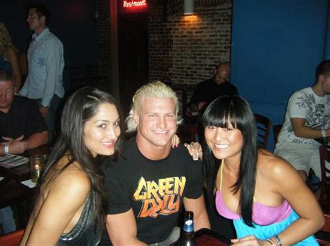 World Wrestling Entertainment: Dolph ziggler and Aj lee kissing