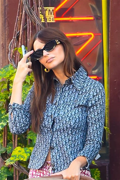 Emily Ratajkowski Nyc Tight Pants Ass Reveal Hot Celebs Home