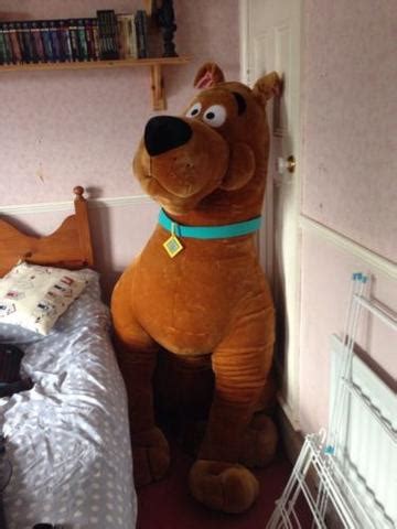 **Giant Cuddly Plush Scooby Doo** Over 5ft Tall Unique! Warner Bros ...