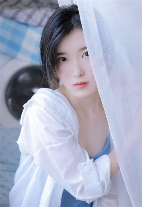 清纯美少女性感白嫩美腿私房唯美写真美腿美少女写真新浪新闻