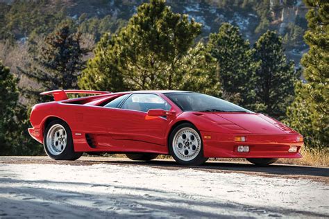 Why The Lamborghini Diablo Was An Insane Supercar Of The S