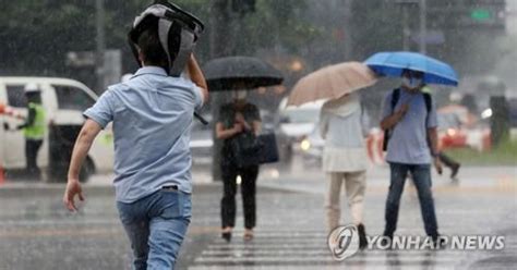 충북 곳에 따라 강한 소나기낮 기온 30도 이상 올라