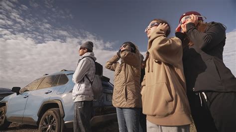 The Wonder Of Nature Viewers Enjoy Solar Eclipse In The Pacific