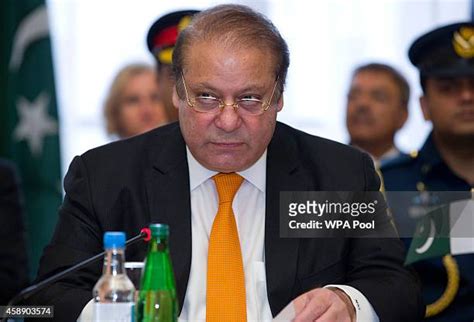 Prime Minister Nawaz Sharif Photos and Premium High Res Pictures ...