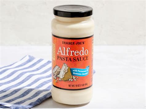 I Tried Jarred Alfredo Sauces And This Is The One Ill Buy From Now On