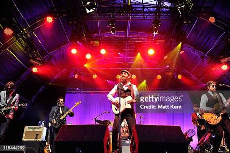 The Eels Band Photos And Premium High Res Pictures Getty Images