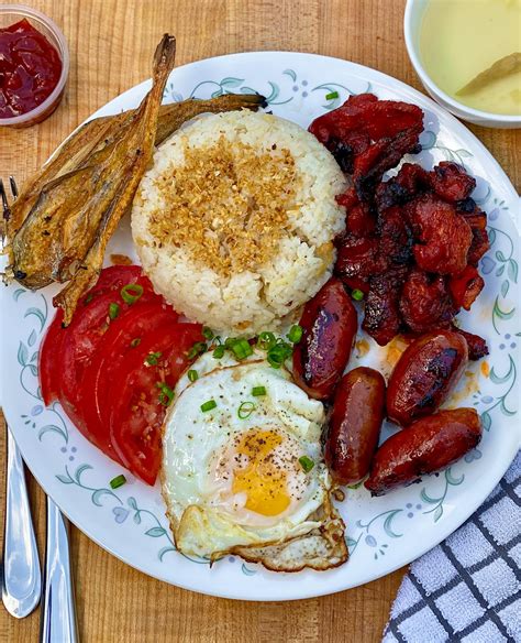 [homemade] Filipino Breakfast Garlic Fried Rice Tocino Longganisa