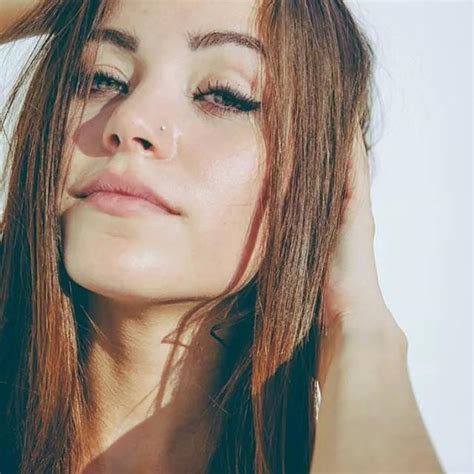 Naked Melanie Pavola Added 07 19 2016 By Pepelepu