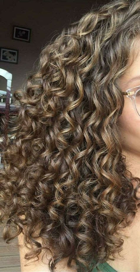 22 Curly Hair Highlight Ideas Hair Highlights Colored Curly Hair Curly Hair Styles Naturally