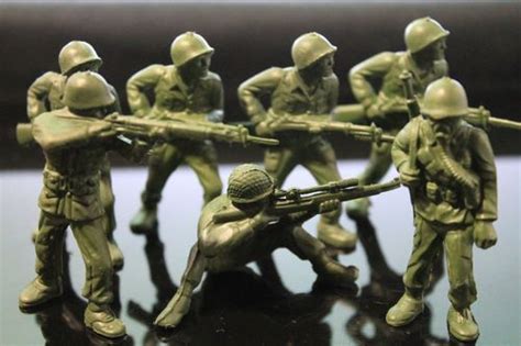 1000+ images about Plastic Army Men on Pinterest | Army men, Soldiers ...