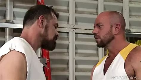 V Deos De Construcci N Gay Gratis Xhamster