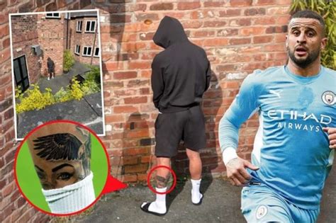 Kyle Walker Beccato A Fare Pipi Sul Muro Di Un Hotel Dago Fotogallery