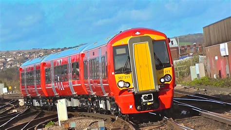 Brand New Gatwick Express Class 387 2 387211 387210 At Brighton On A Test Run Youtube