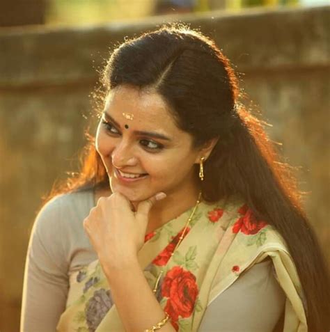 Пин от пользователя Sach mere yaar hai bas vahi py на доске Manju Warrier