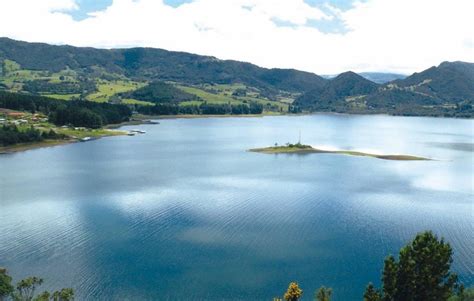 Embalses y lagunas para visitar cerca a Bogotá Capital