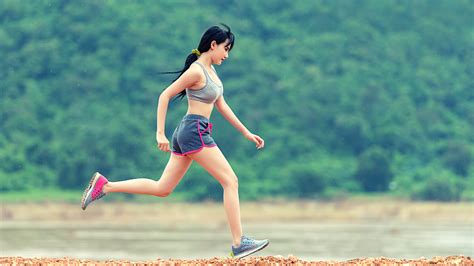 Sprinting Vs Jogging The Differences And Benefits Of Each