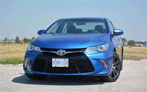 2016 Toyota Camry Expected Comfort With Added Style The Car Guide