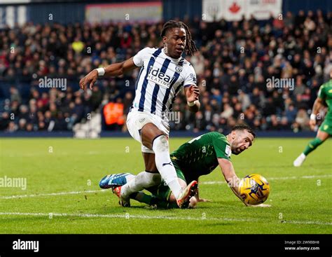 West Bromwich Albion S Brandon Thomas Asante Left Is Challenged By