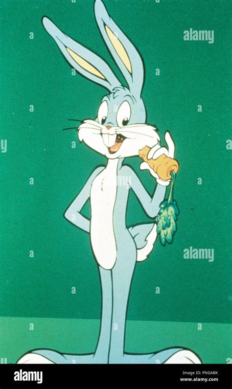 Bugs bunny carrot hi-res stock photography and images - Alamy