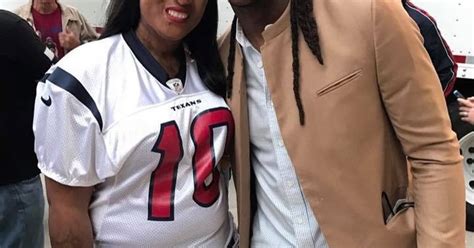 NFL Player DeAndre Hopkins' Mother Will Open Up About Losing Vision in ...