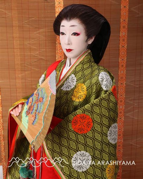 Pin By Michelle Thaller On Junihitoe Heian Kimono Saree Sari Fashion