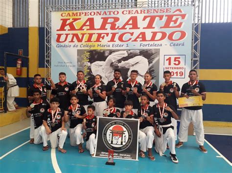 Seleção Oeirense De Karatê Conquista 20 Medalhas Em Campeonato De Karatê