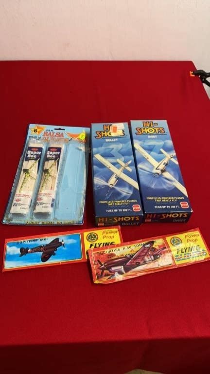 Vintage Glider Kits | Live and Online Auctions on HiBid.com