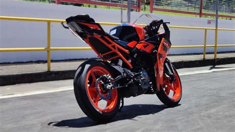 2022 KTM RC 200 First Ride Review