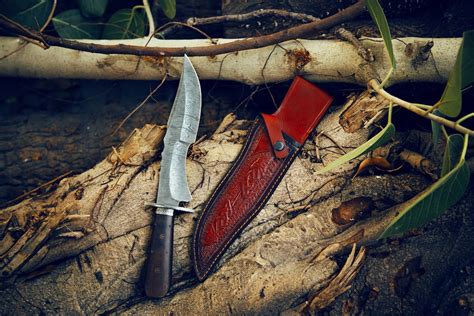 Damascus Hunting Knife Dagger Fixed Blade Knife Damascus Gut Hook Knife With Beautiful