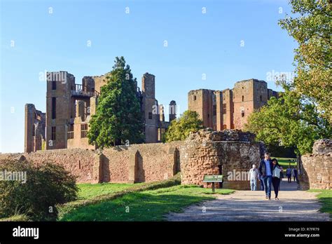 Entrance to Kenilworth Castle, Kenilworth, Warwickshire, England ...