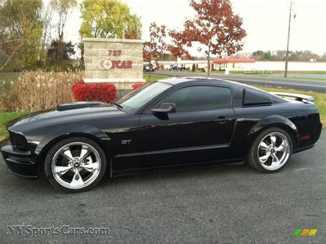 2005 Ford Mustang Black