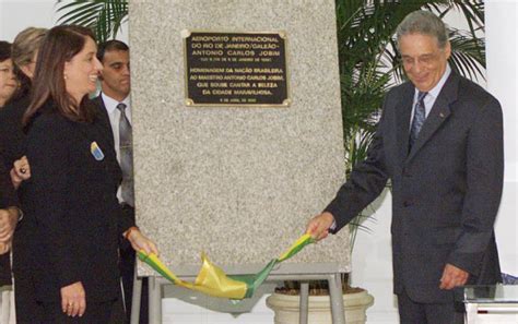 Como Tom Jobim se fixou como nome do aeroporto do Rio antigo Galeão