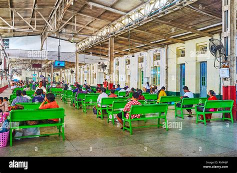 Yangon Myanmar February 15 2018 The Crowded Waiting Hall Of Yangon