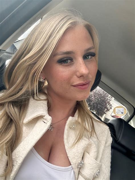 Debating whether I should curl my hair : r/sexyhair