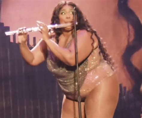 Lizzo Sued For Sexual Harassment And Fat Shaming Employees Str Upgayporn