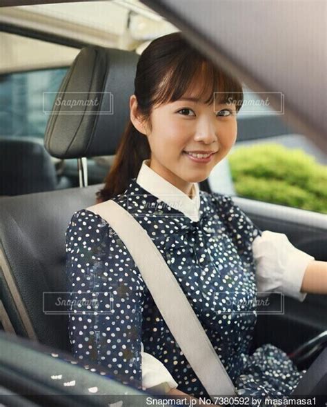 車を運転する女性 Ai生成画像の写真・画像素材 7380592 Snapmart（スナップマート）