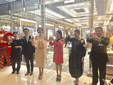 Lukfook Jewellery Makes First Foray Into Malaysia With The Opening Of