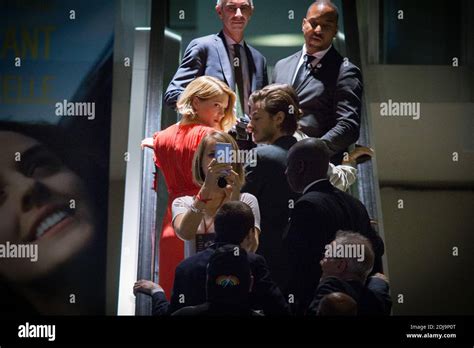 LEA SEYDOUX ENCEINTE GASPARD ULLIEL AVANT PREMIERE DU FILM JUSTE