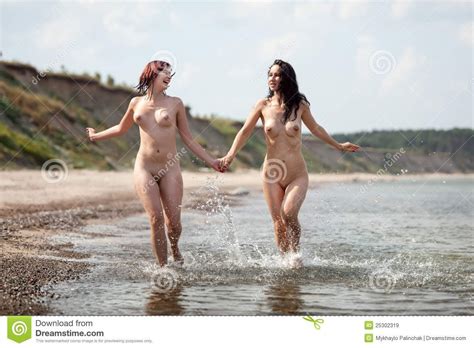 Naked Girls Running Away 56 Photos Porn Photo