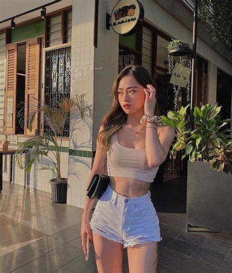 Hot girl Gen Z gây sốt với vòng eo đẹp không tì vết Người đẹp Việt Giải Trí