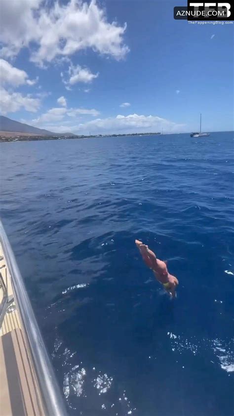 Britney Spears Sexy Poses Showcasing Her Butt Wearing A Bikini On Social Media Aznude