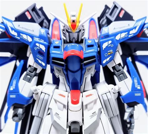 完成品 Hg 1144 ライジングフリーダムガンダム ガンプラ 組立て済み メルカリ