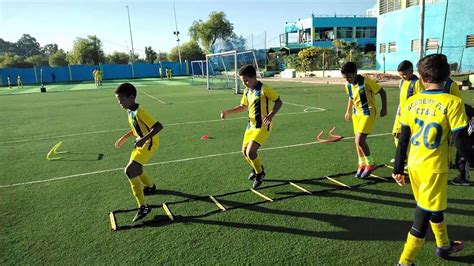 Coordination Football Travail Moteur Avec Une Chelle De Rythme